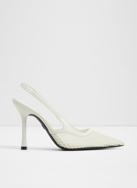 إيفانيا كعب عالي