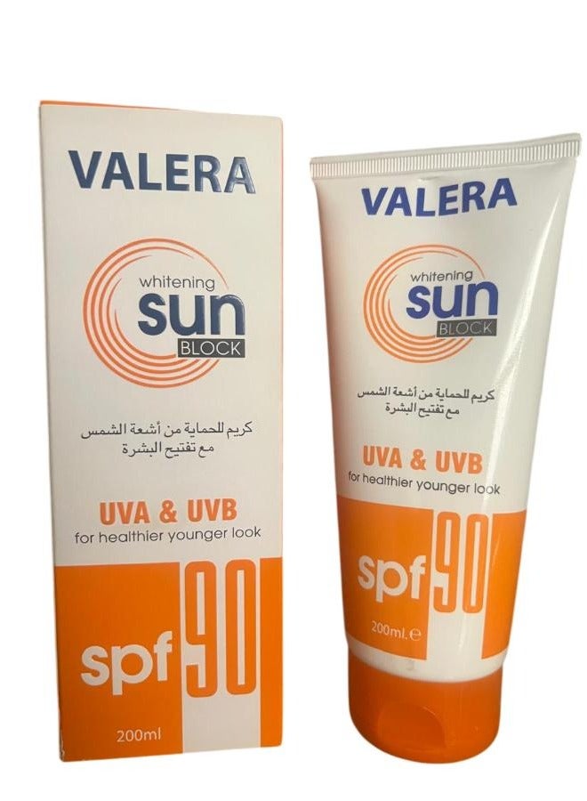 فاليرا كريم واقي من الشمس بعامل حماية 90 ومرطب ومبيض للبشرة الداكنة 200 مل
