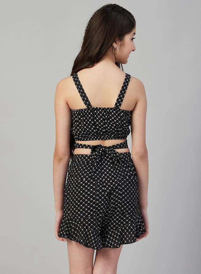 Stylo Bug Ditsy Print Tie-Up Crop Top & Flippy Shorts Set by Styli