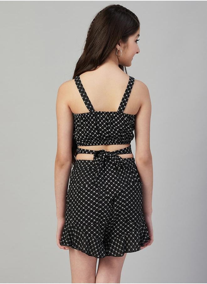 Stylo Bug - Ditsy Print Tie-Up Crop Top & Flippy Shorts Set by Styli - Image 1
