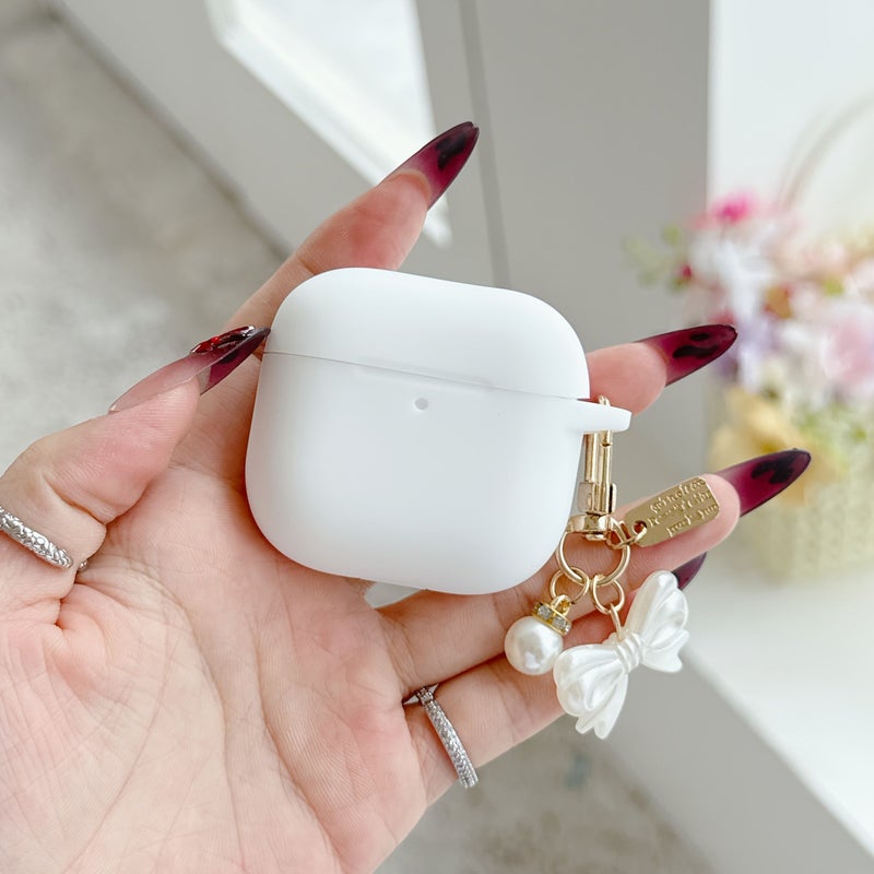 حافظة وردية مقاومة للسقوط مع زخارف صدفية لؤلؤية مخصصة لـ AirPods 4 - Image 3