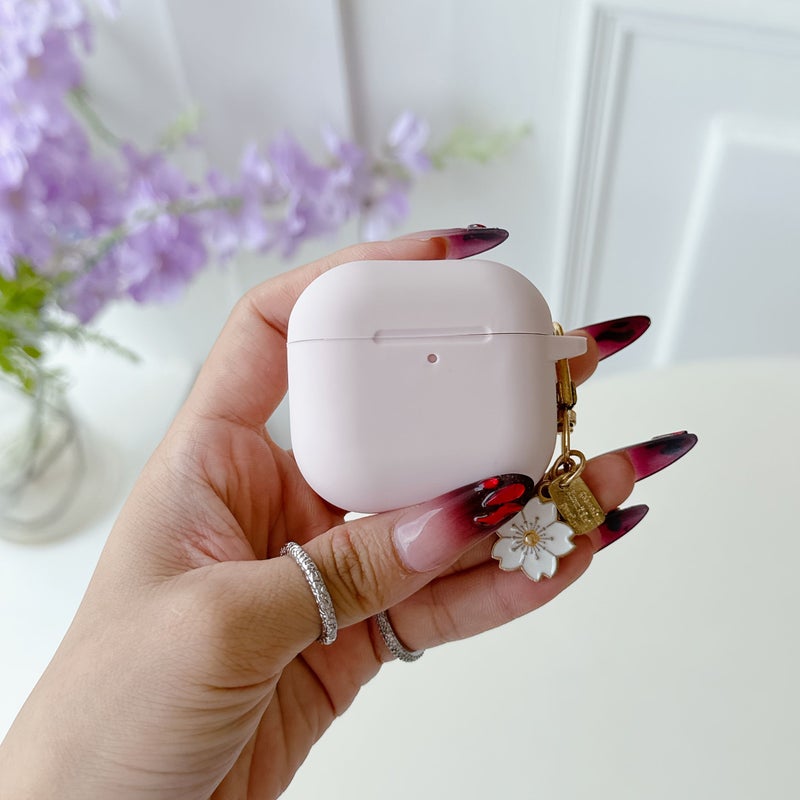 حافظة وردية مقاومة للسقوط مع زخارف صدفية لؤلؤية مخصصة لـ AirPods 4 - Image 4