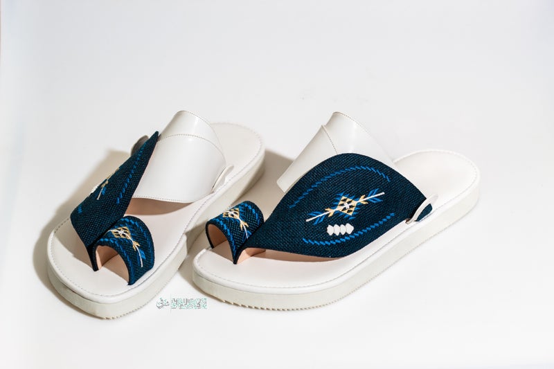 Eastern Sandal Zubairiya Naal | Made in Saudi Arabia | Najdi White - Image 1