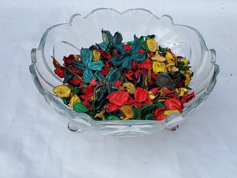 Pure Source India Unscented Dried Flowers Leaves Potpourri, 1 kg, Red & Green (500 Gm Each) - Image 2