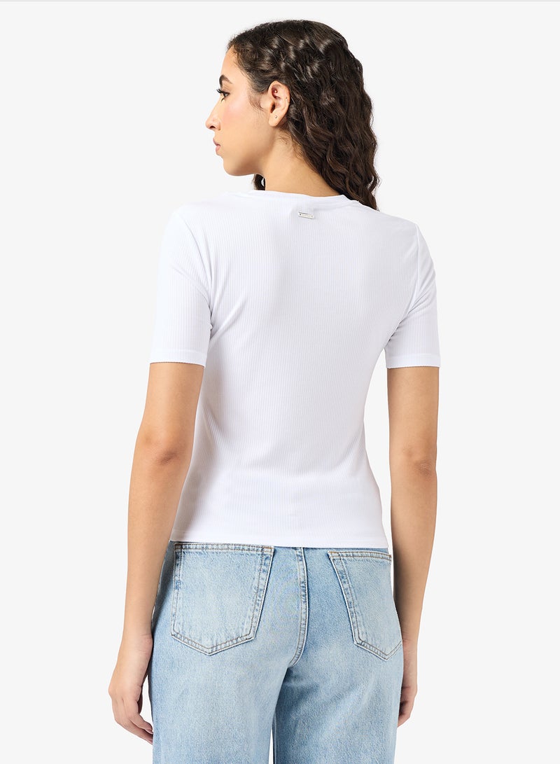 كالفن كلاين بلوزة مضلعة أساسية - Image 2