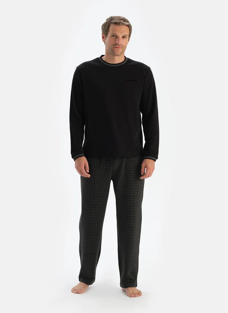 dagi T-shirt & Trousers Pajama Set Crew Neck Supreme Mid Rise Sleepwear