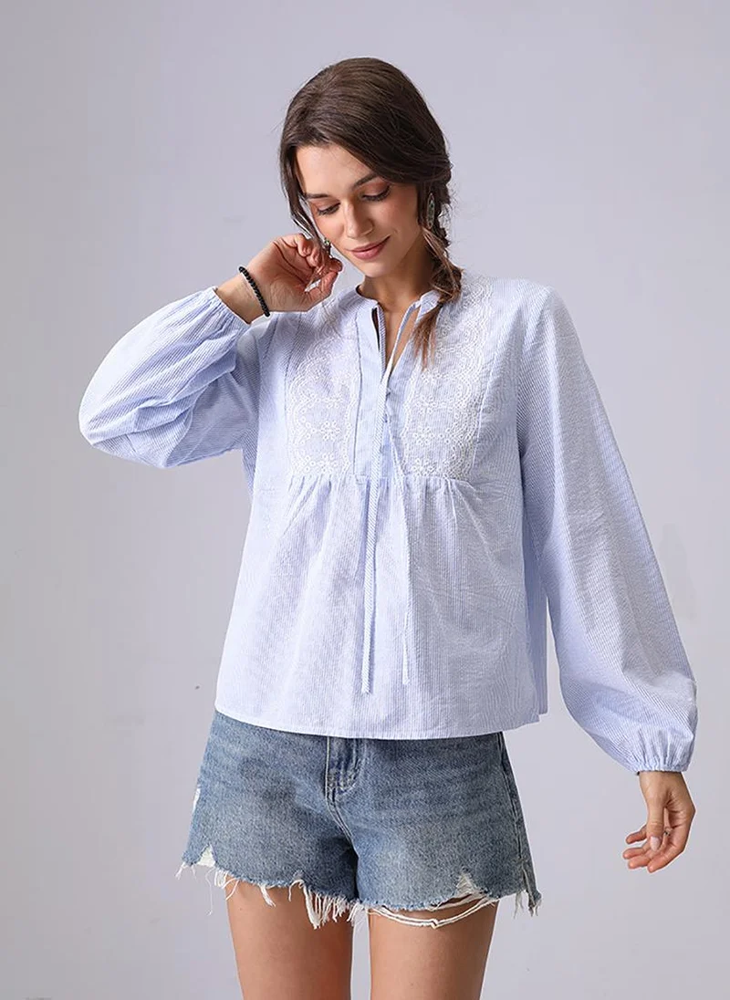 يونيكي Light Blue V-Neck Long Sleeves Boxy Top