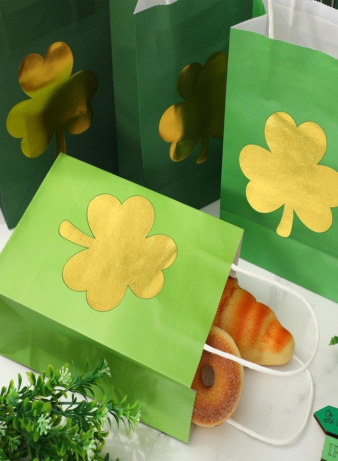 وولاين مجموعة Whaline من 36 كيس هدايا ورقي مزين بورق الألمنيوم على شكل نبتة البرسيم الأخضر المتدرج، مثالية لتوزيعات حفلات عيد القديس باتريك. - Image 5