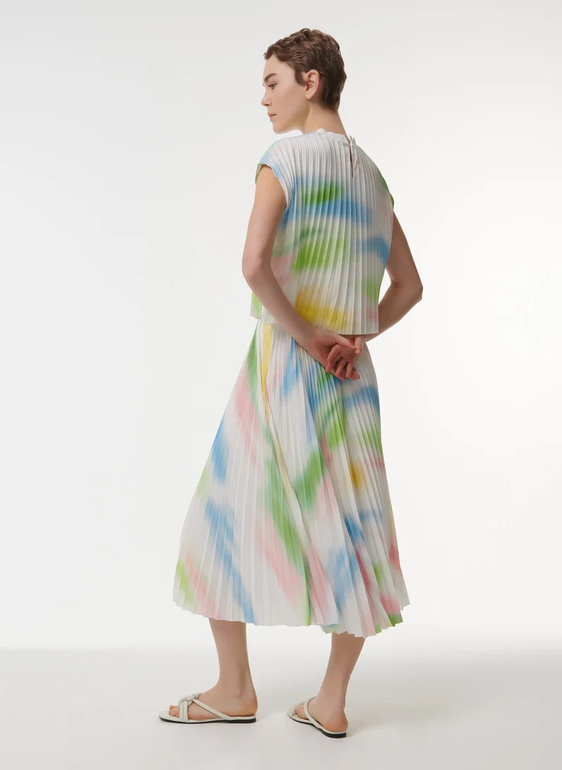 Leem  Abstract Print Pleated Skirt - Shorter Length for Women | Best Price UAE