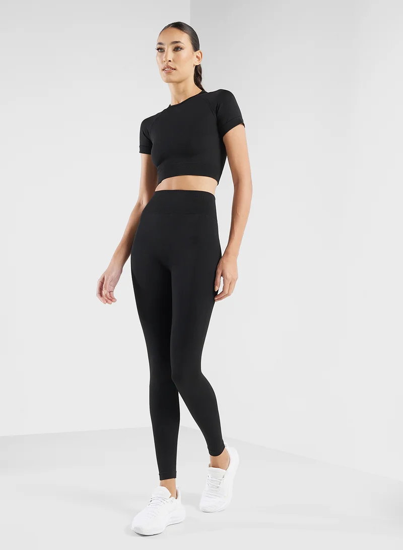 فورورد Cropped Fitted T-Shirt & High Rise Legging Set