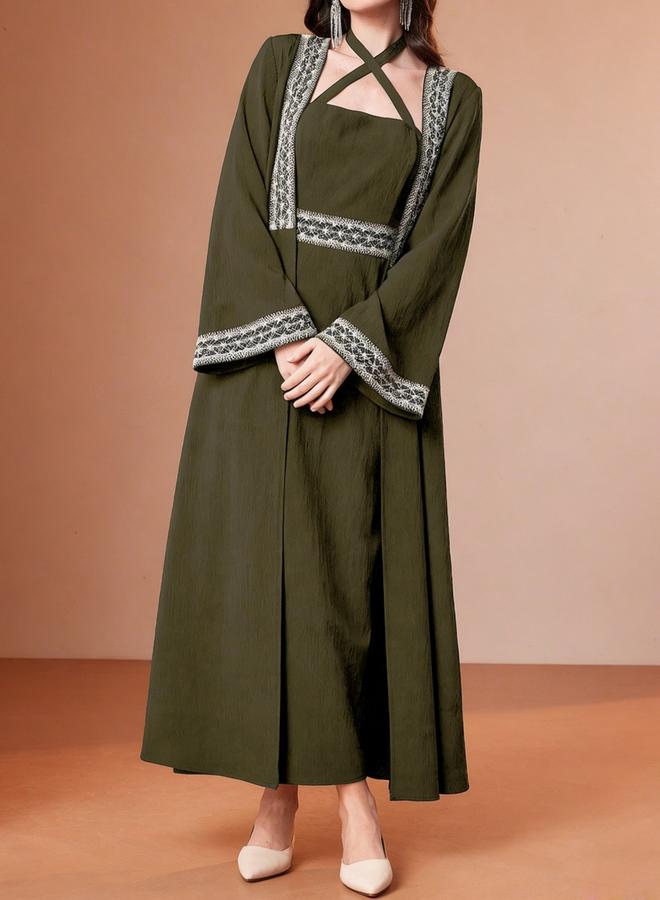 تايك تو طقم عباية أخضر داكن مطرزة مع فستان بتصميم محتشم - Image 2