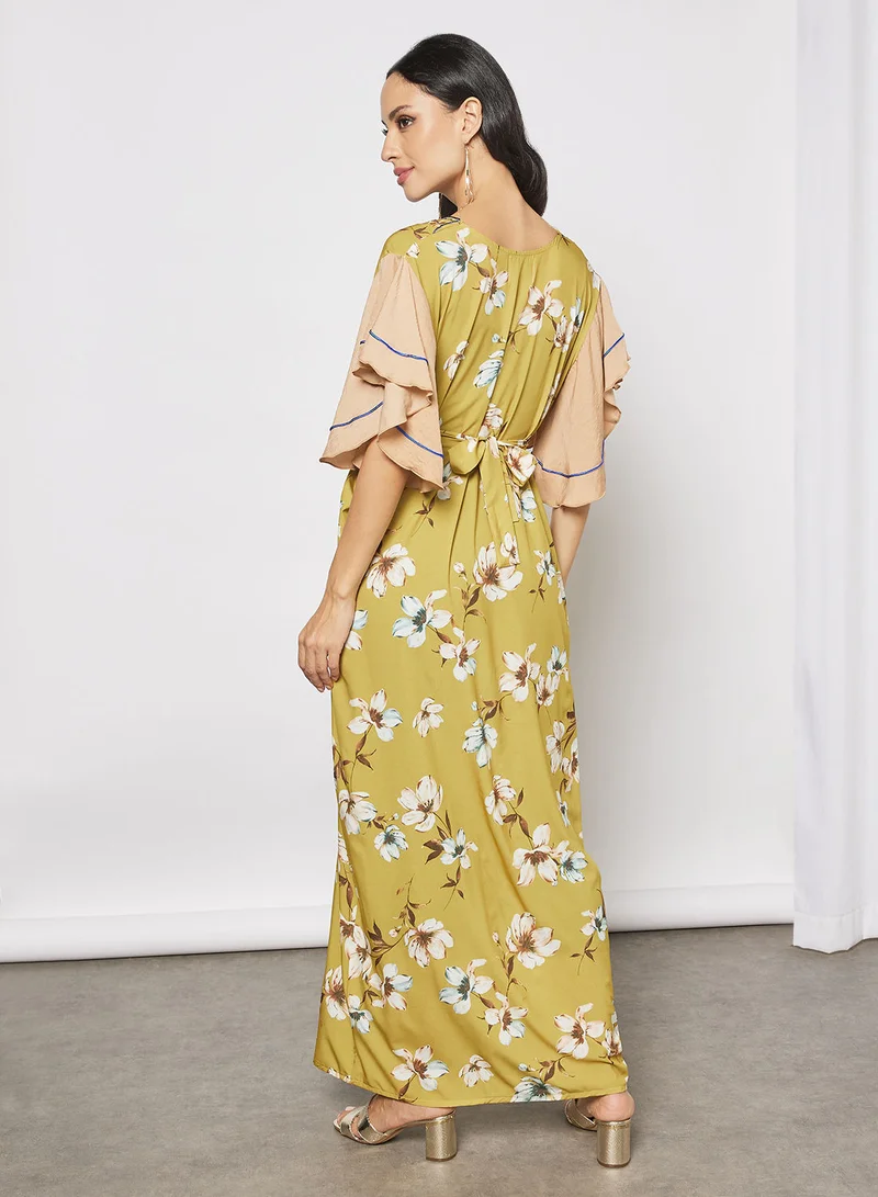Hayat Floral Jalabiya With Embroidery In Front And Short Sleeves With Belt