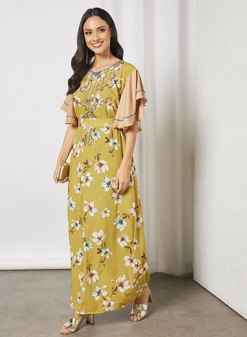 Hayat Floral Jalabiya With Embroidery In Front And Short Sleeves With Belt