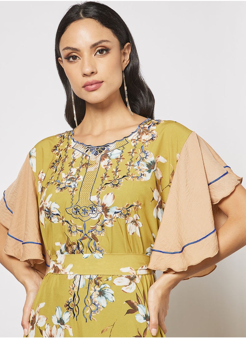 Hayat - Floral Jalabiya With Embroidery In Front And Short Sleeves With Belt - Image 1