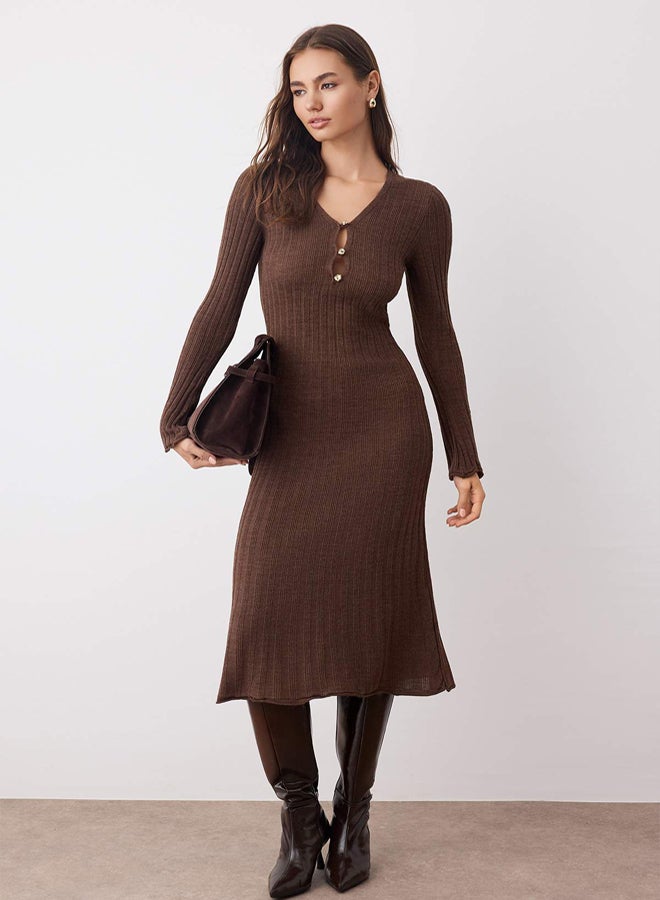 trendyol Brown Straight Maxi VNeck ALine Knitwear Long Dress - Image 1