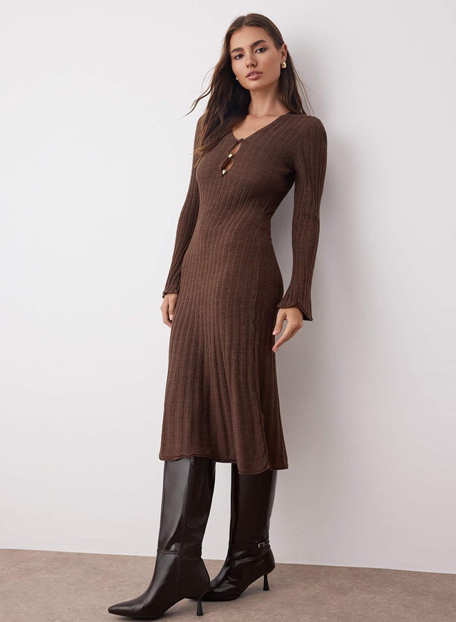 trendyol Brown Straight Maxi VNeck ALine Knitwear Long Dress - Image 2