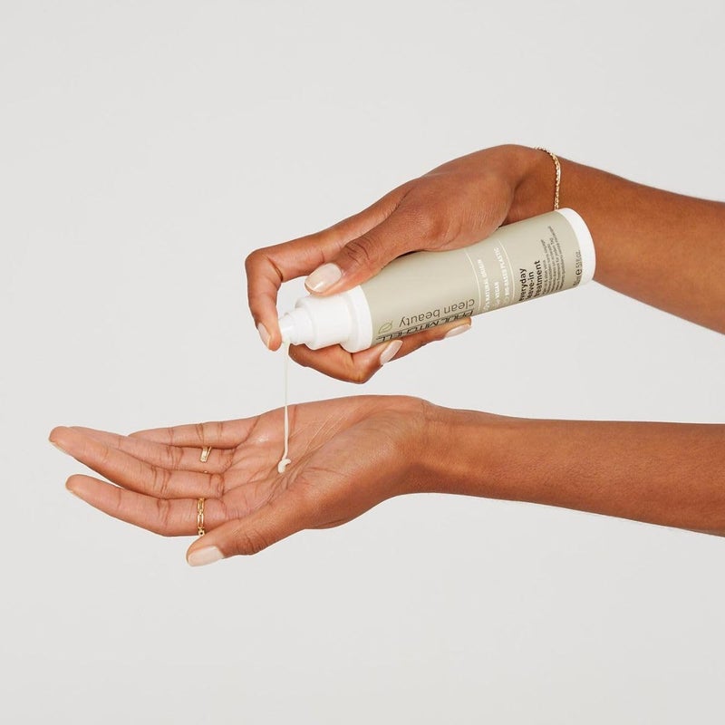 Paul Mitchell Clean Beauty Everyday Leave-In Treatment, Leave-In Conditioner, Delivers Hydration, For All Hair Types, 5.1 fl. oz - Image 2