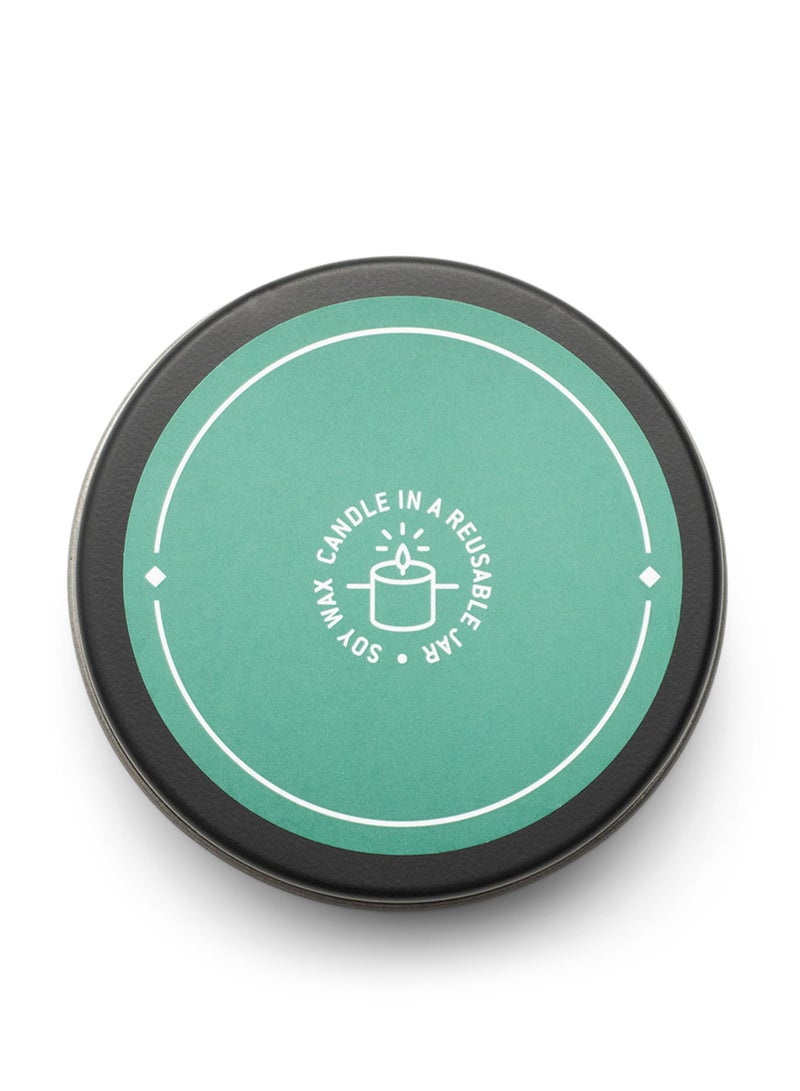 جنتلمنز هاردوير شمعة جرة دخان وسرو 8 أونصة - Image 2