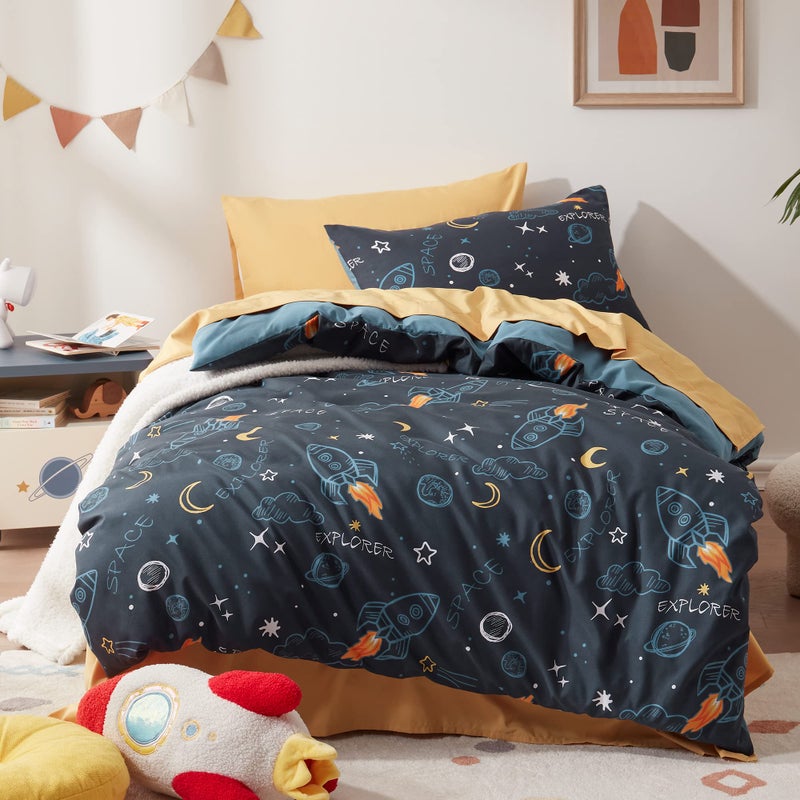 Sonive Sonive Duvet Cover Set for Babies Cot Toddler 100x135cm+40x60cm Microfibre Bedding Set Rockets Clouds Moon Stars Earth, Space rocket, 1 Duvet Cover and 1 Baby Pillow Sham, blue, Space Rocket - Image 1