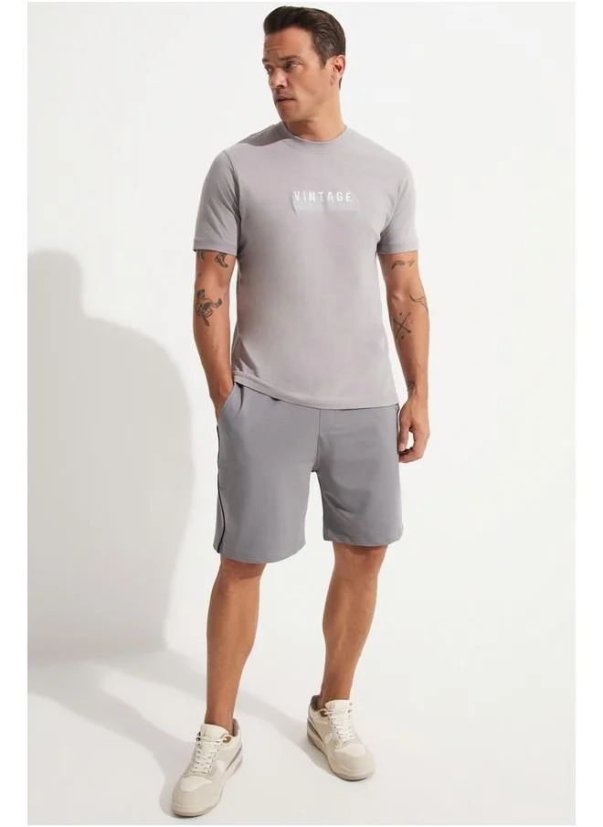 JUNE June Men Piping Detailed Short Grey