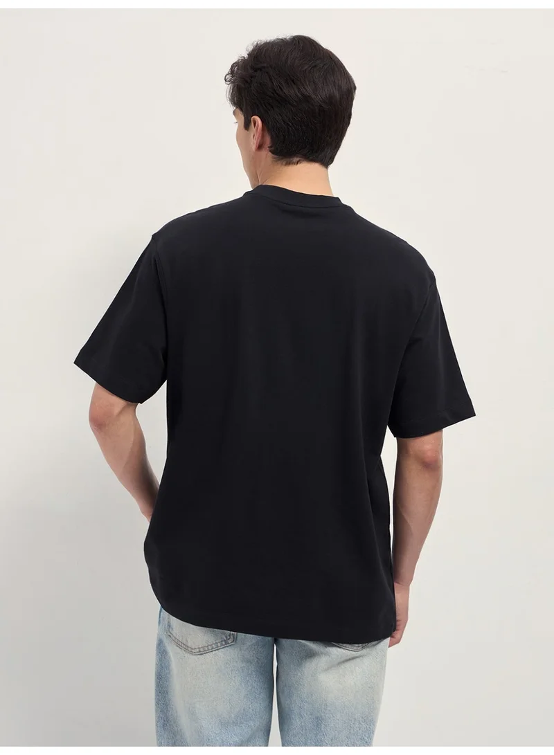 THE BEAR HOUSE  Men’s Short Sleeve T-Shirt | Casual, Comfortable & Stylish Everyday Wear | Perfect for Work, Travel, or Relaxed Outfits | Versatile All-Season Essential for Any Occasion for Men | Best Price UAE