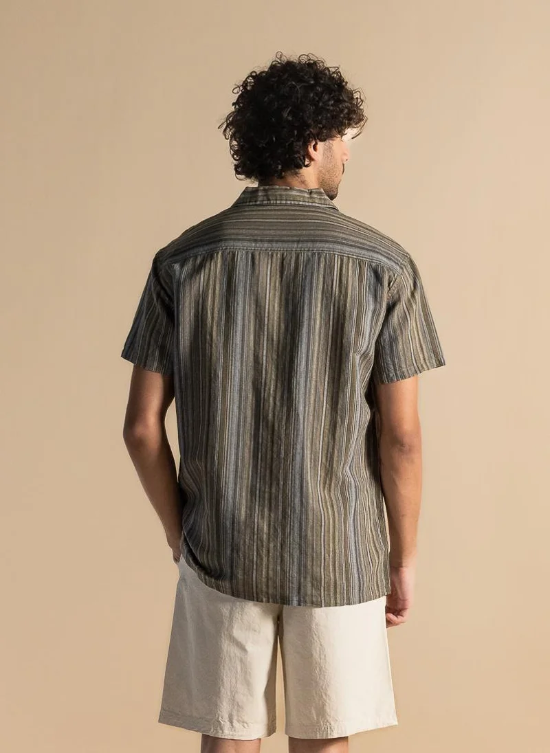 SHAPES TEXTURED COMFORT SHIRT