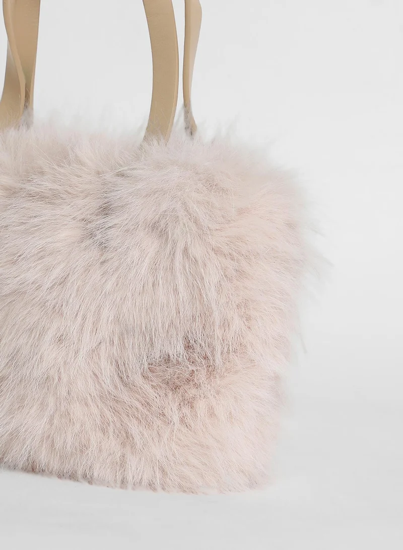 صوص هاوت The Fur Hand Bag - Baby Pink