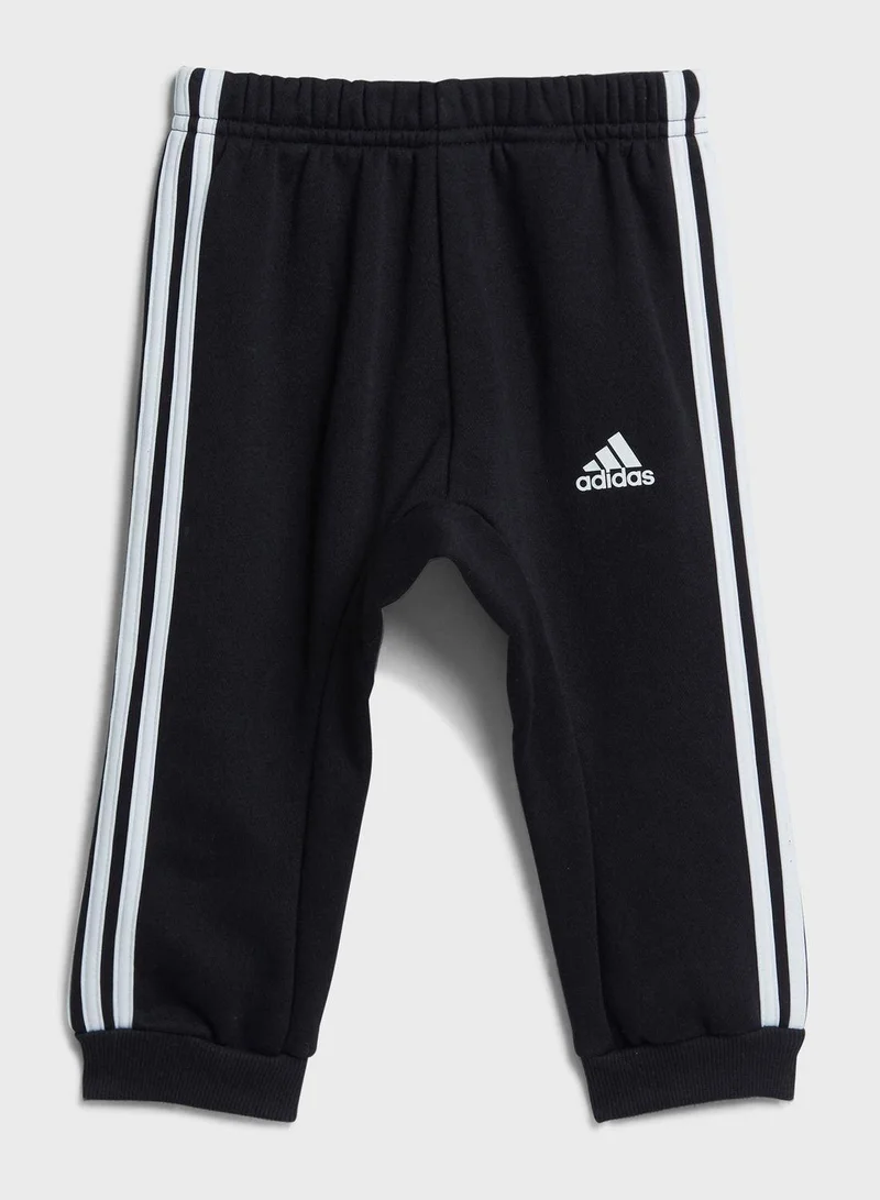 adidas بدلات تدريب بشعار   رمادية - أشهر