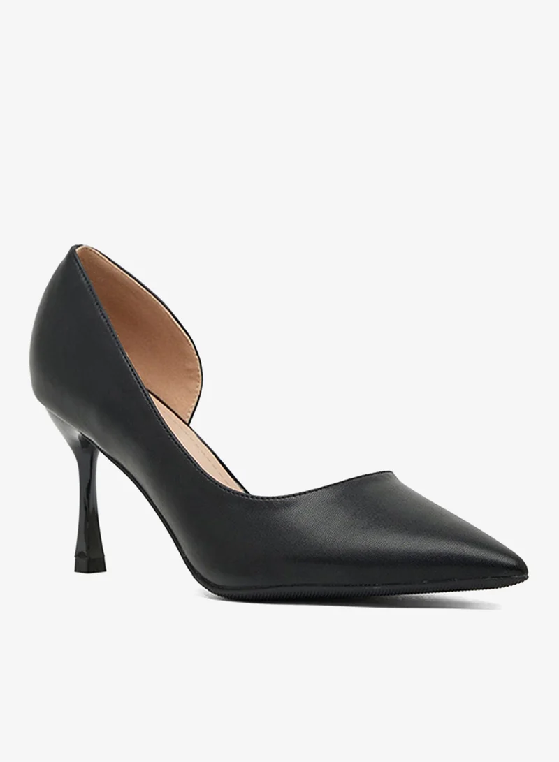 خزانة حذاء بكعب عالٍ