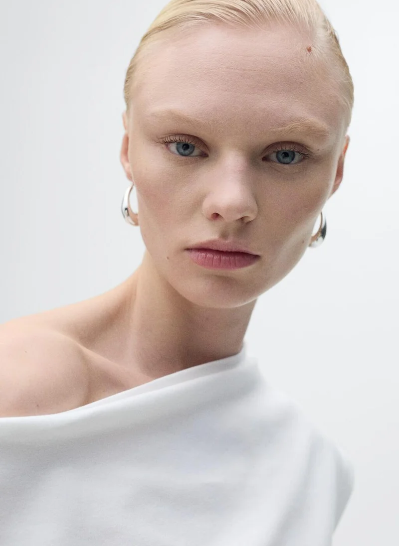 مانجو بلوزة قطنية بياقة غير متماثلة