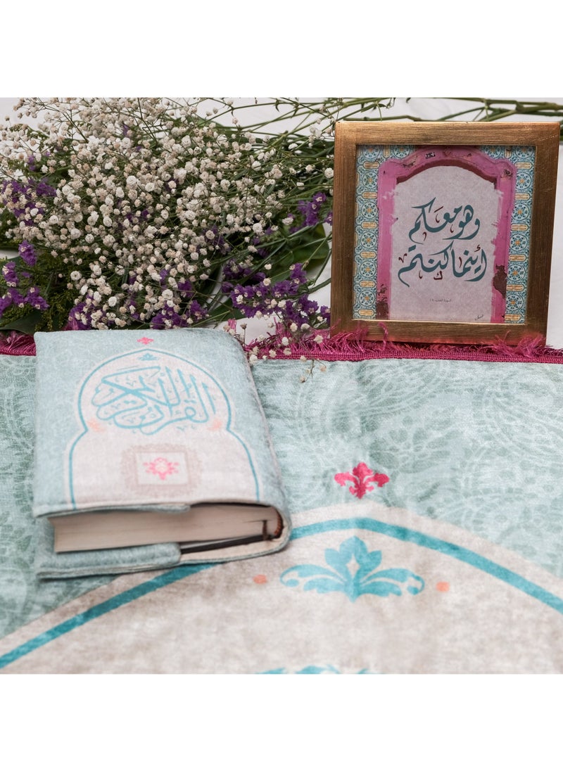 Handmade Frames of Love Padded Prayer Mat and Quran Cover Set  - Image 3