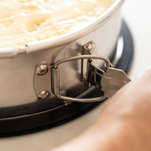 Chef's Planet Perfect Pan - 9-inch Round Baking Pan with Leak-Proof, Easy-Lock Spring Form Pan and Water Bath Basin for Delicate Creations - Image 4