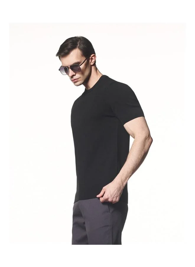 Liwali Short Sleeve Knit T-Shirt.