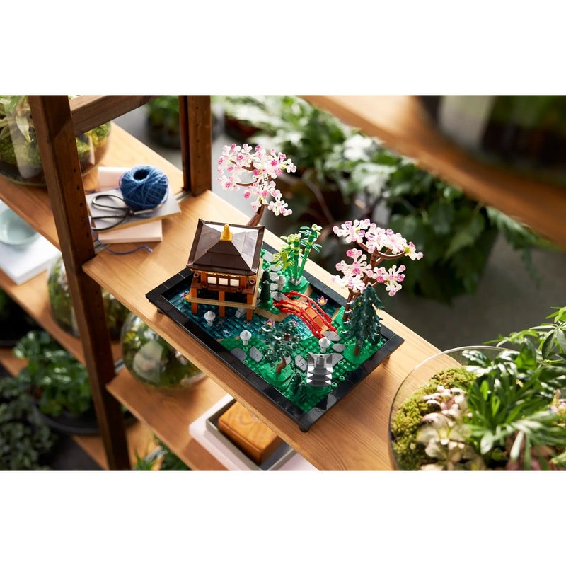 LEGO - Tranquil Garden 1363 Pieces - 10315 - Image 3