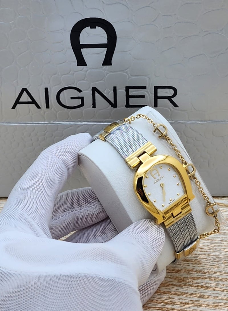 AIGNER The most luxurious watch and bracelet of a women's model by Aigner 