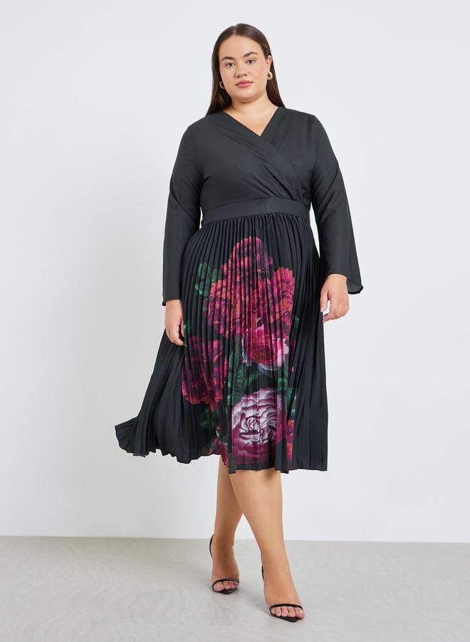 Styli Plus Size Floral Pleated Midi Dress - Image 3