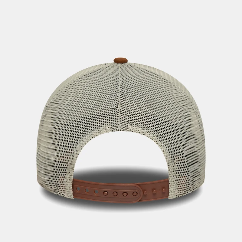 NEW ERA Men's Oval Patch Camo Trucker Cap