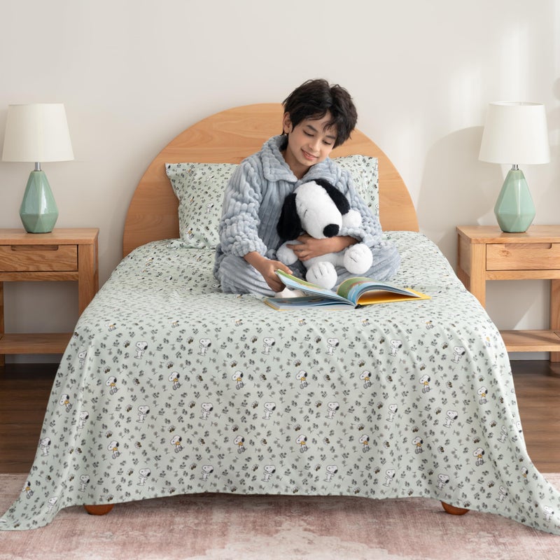 Berkshire Blanket Berkshire Blanket Peanuts Kids Sheet Set Twin Size - 3 Pieces Cute Character Snoopy Printed Soft Microfiber Bed Sheets Mini Snoopy & Woodstock New Flower and Bees Sage  - Image 4