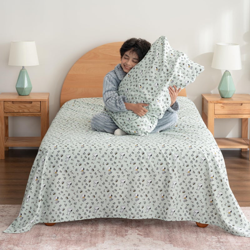 Berkshire Blanket Berkshire Blanket Peanuts Kids Sheet Set Twin Size - 3 Pieces Cute Character Snoopy Printed Soft Microfiber Bed Sheets Mini Snoopy & Woodstock New Flower and Bees Sage  - Image 3