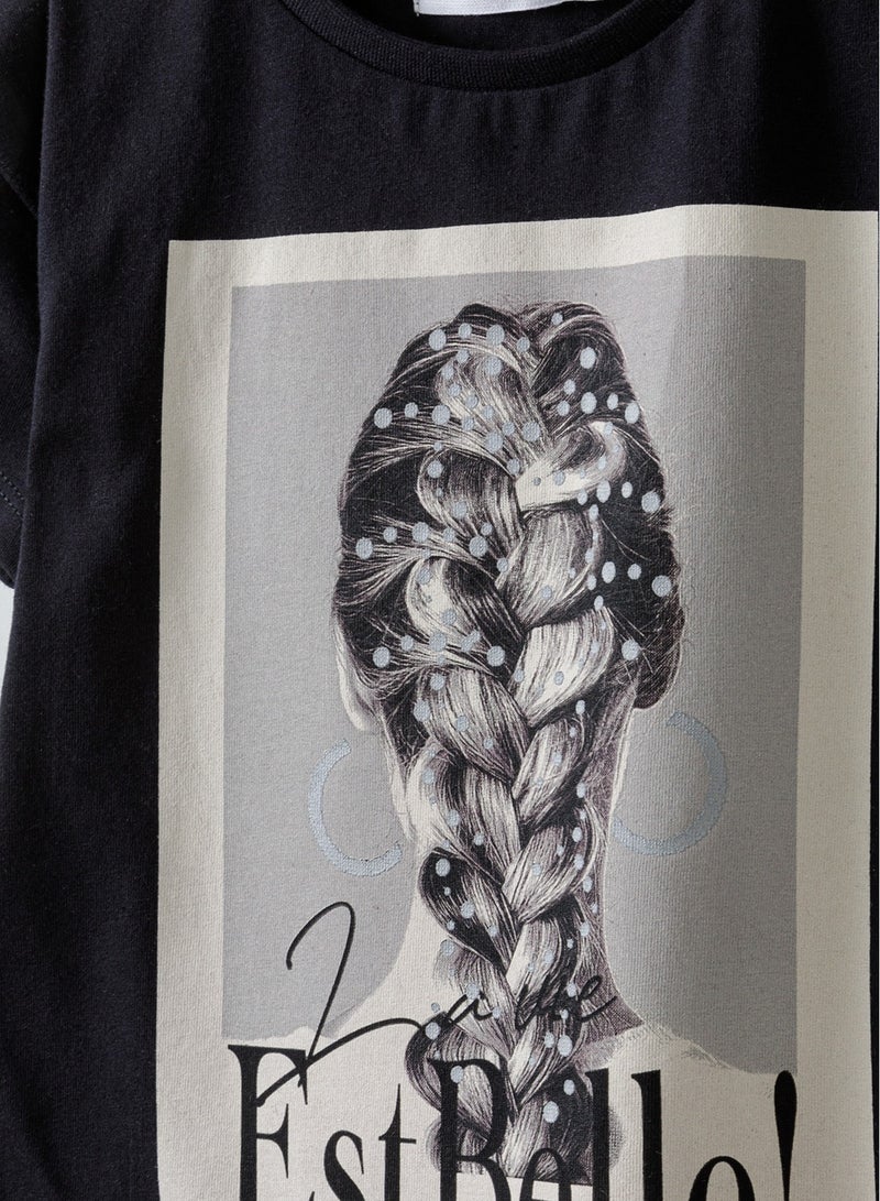 مينوتي تيشيرت بناتي بأكمام قصيرة وتفاصيل لامعة - Image 3