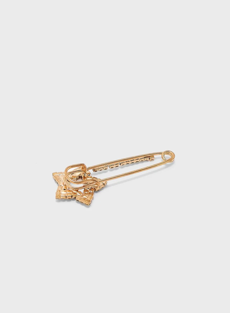 reds revenge Star Safety Pin Brooch