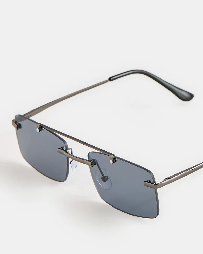 REDTAG Men's Black And Grey Aviator Sunglasses