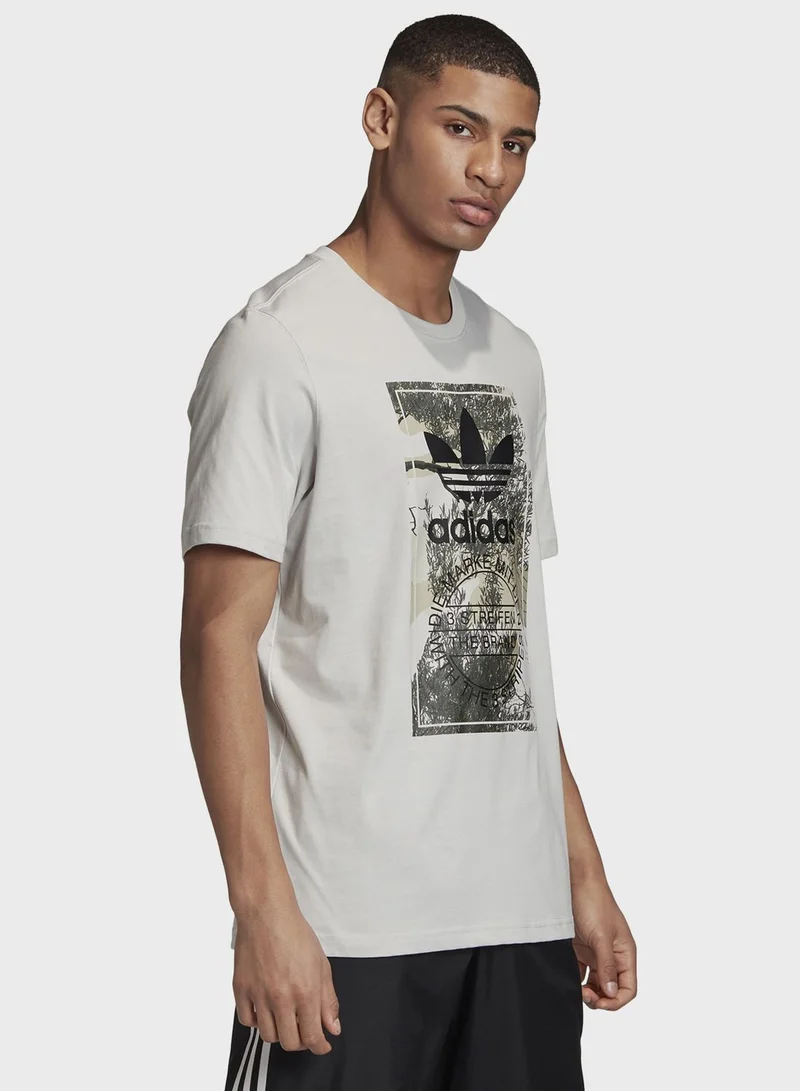 adidas Originals Camo Tongue Graphics Casual Men's T-Shirt
