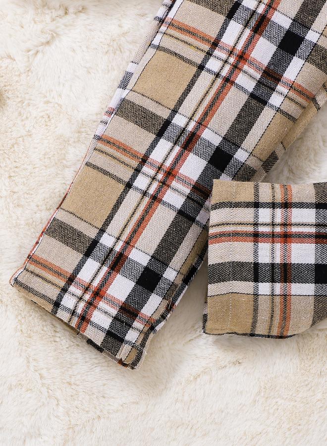 تايك تو طقم من بنطال بطبعة مربعات وتيشيرت بطبعة جرافيك - Image 5