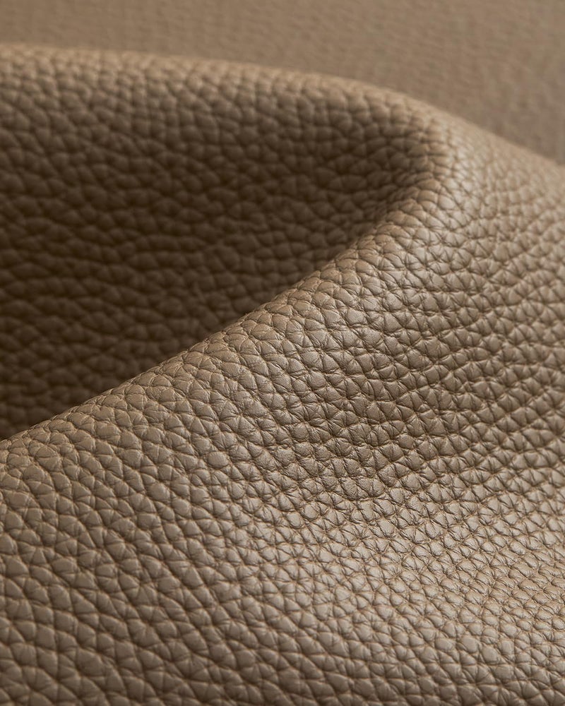 EACHY Travel Makeup Bag, Lychee Leather Large Capacity Cosmetic Bag for Women, Open Flat Toiletry Bag with TPU Brush Compartment, Waterproof Skincare Organizer Travel Essentials - Image 5