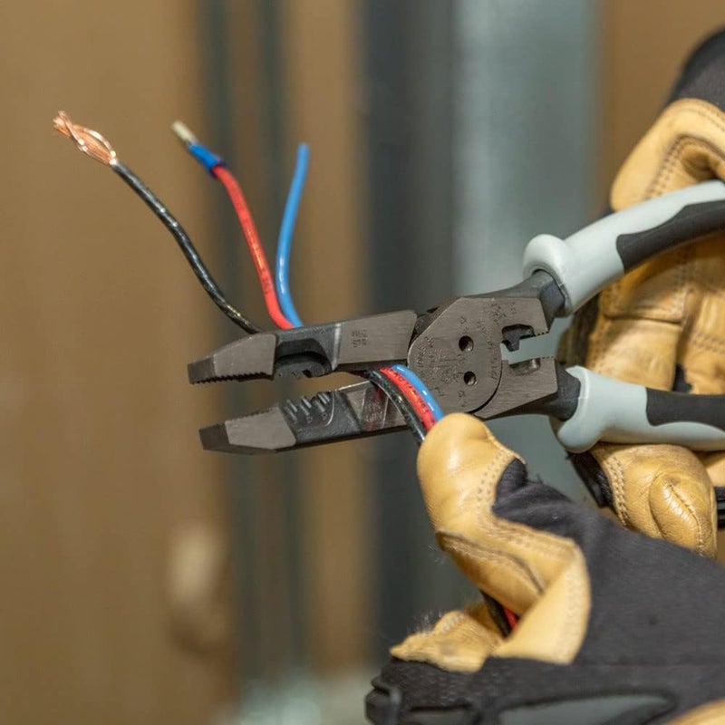 Klein Tools كماشة قطع جانبية J2159CRTP، مصنوعة في الولايات المتحدة الأمريكية، 9 إنش، كماشة هجينة عالية الرفع مع أداة ضغط، سحب شريط السمك ومجرد سلك - Image 3