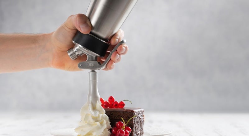 iSi North America iSi North America Cream Profi Whip Professional Cream Whipper, 1 Pint  - Image 5