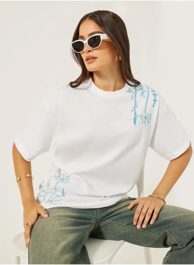 Styli Embroidered Oversized Round Neck Longline T-Shirt