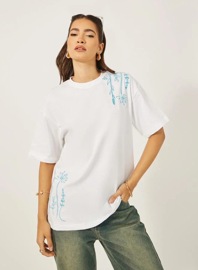 Styli Embroidered Oversized Round Neck Longline T-Shirt