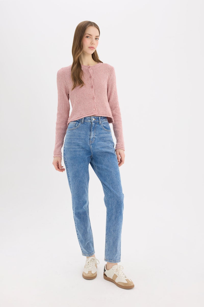 DeFacto Woman Slim Fit Crew Neck Buttoned Knit Cardigan - Image 3